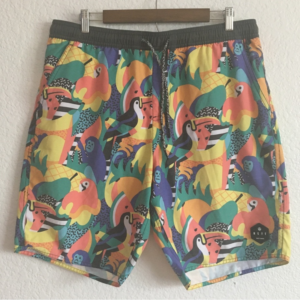 Neff Rainbow Jungle Tropical Toucan Parrot Monkey Fruit Swim Shorts XL